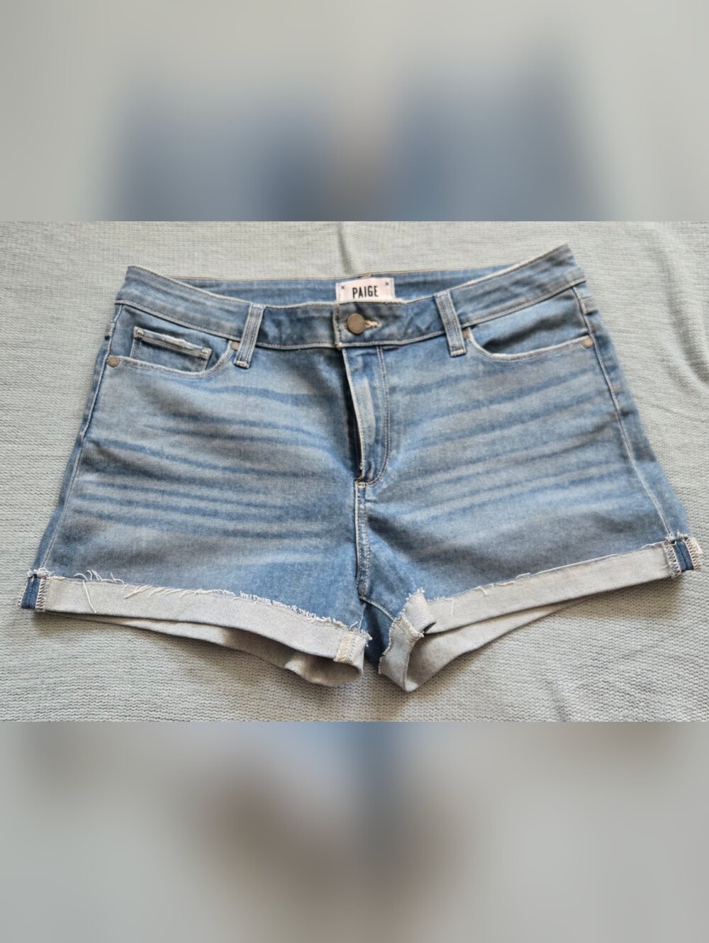 Paige Jimmy Jimmy denim shorts in a relaxed, boyfriend wash Blue.